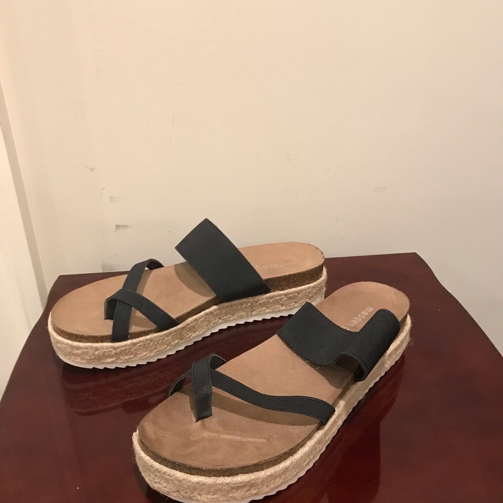 Never been worn Madden girl black summer sandals
